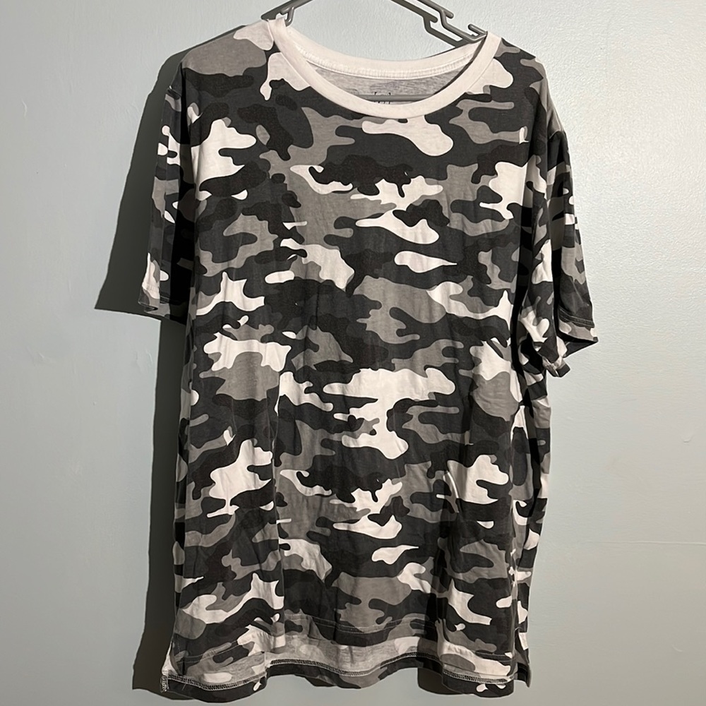 Camo Tee in Black/White/Gray